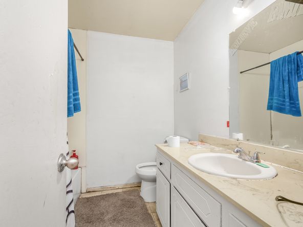 1476 N Cedar Ave, Fresno, CA 93703